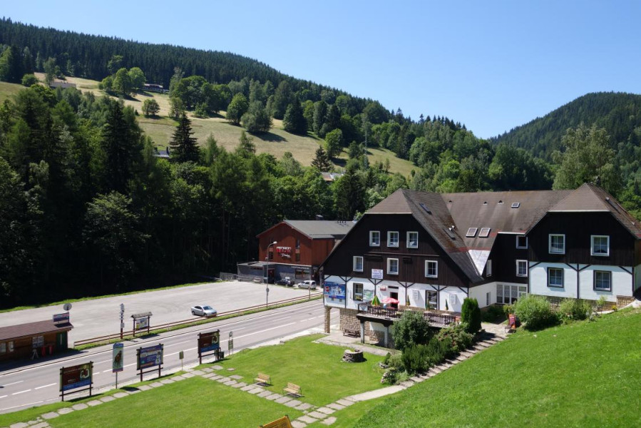 Velká Úpa to demolish original houses and build apartments, locals despair